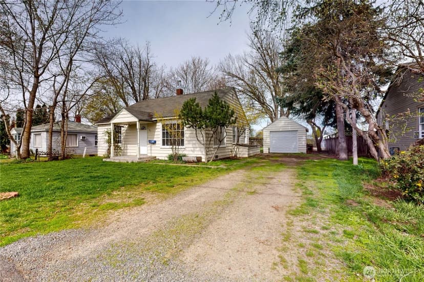 Property photo for 522 Sw First, College Place