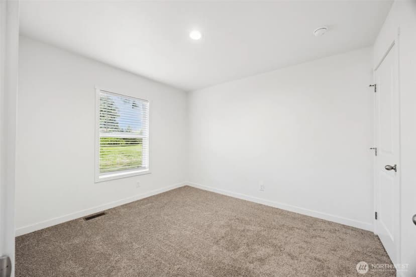 Property photo for 11510 E Riverside Drive #27, Bothell photo 17