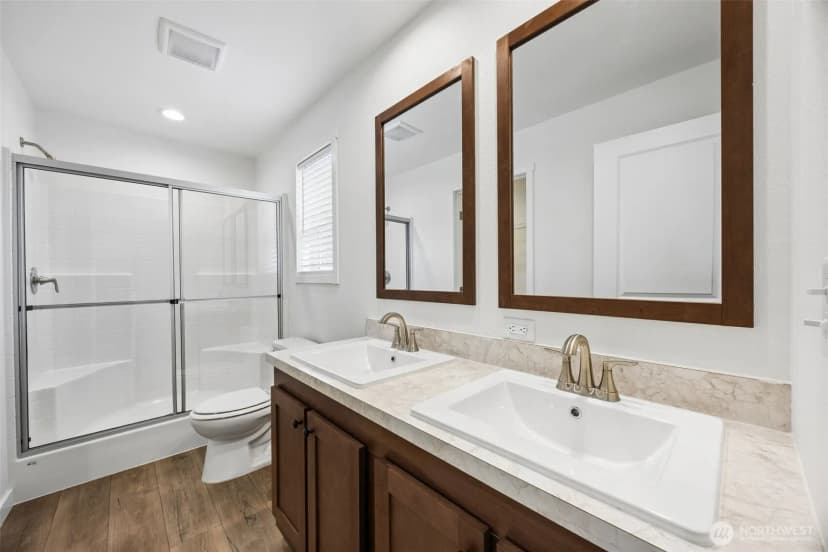 Property photo for 11510 E Riverside Drive #27, Bothell photo 15