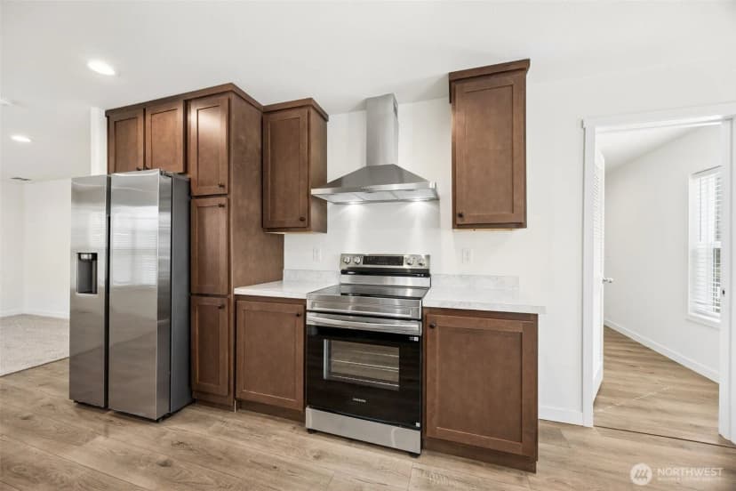 Property photo for 11510 E Riverside Drive #27, Bothell photo 9