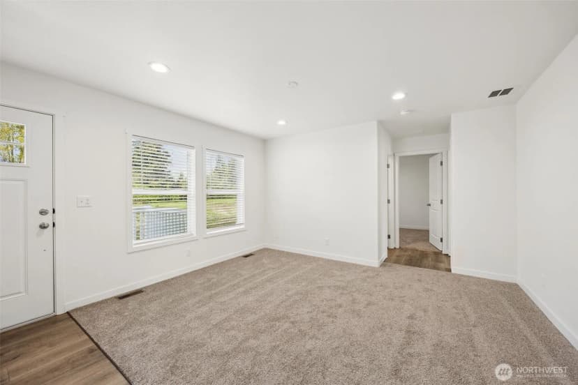 Property photo for 11510 E Riverside Drive #27, Bothell photo 7