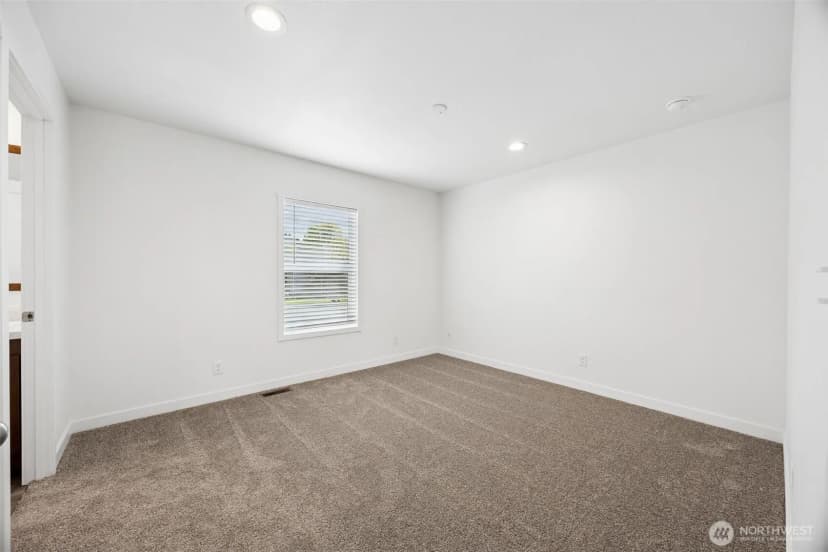 Property photo for 11510 E Riverside Drive #27, Bothell photo 12