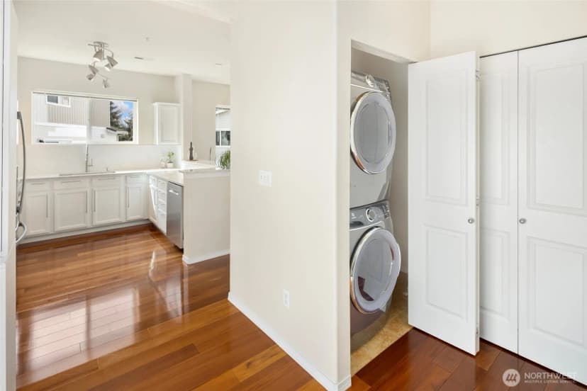 Property photo for 14915 38th Drive Se #u1153, Bothell photo 21
