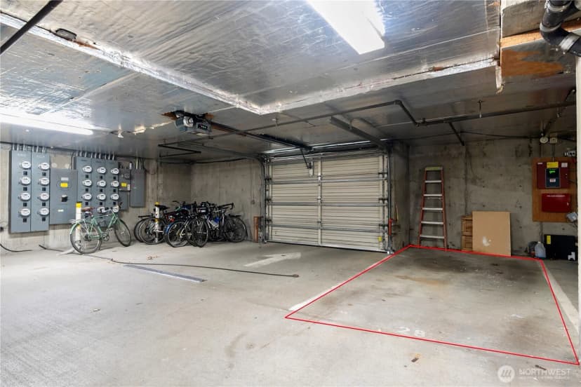 Property photo for 3045 20th Avenue W ##403, Seattle photo 17