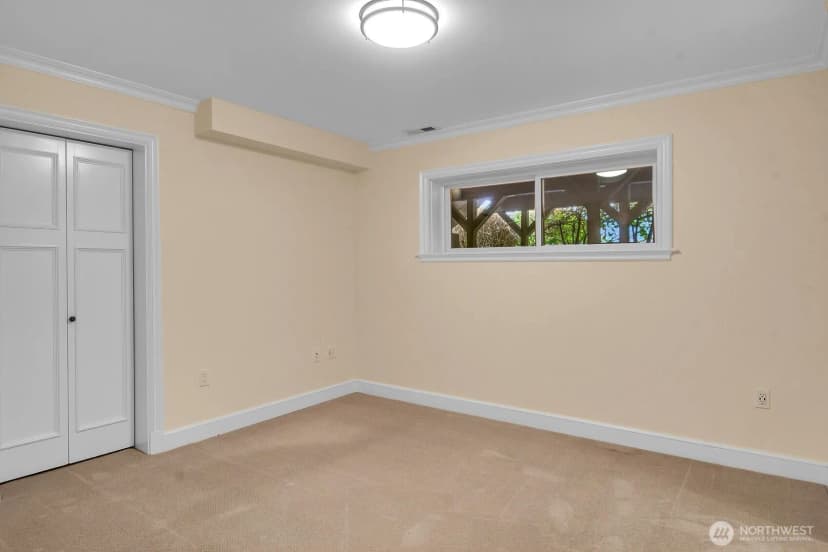 Property photo for 2686 44th Avenue W, Seattle photo 31