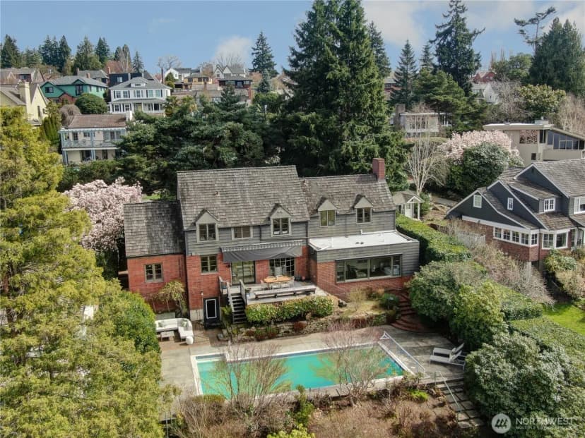 Property photo for 2686 44th Avenue W, Seattle