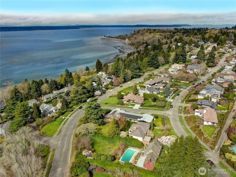 Property photo for 2686 44th Avenue W, Seattle photo 35