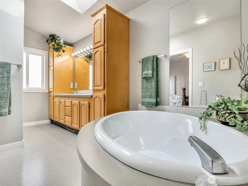 Property photo for 29515 I Street, Ocean Park photo 21