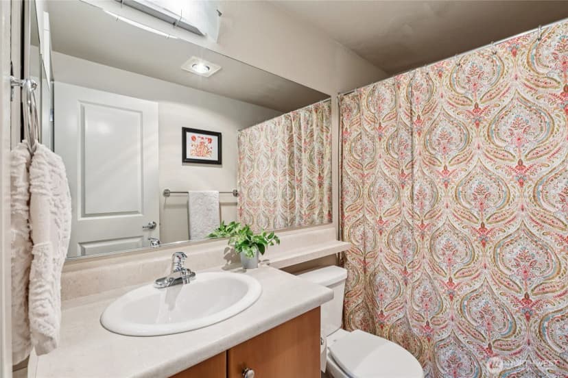 Property photo for 12404 E Gibson Road #n203, Everett photo 11
