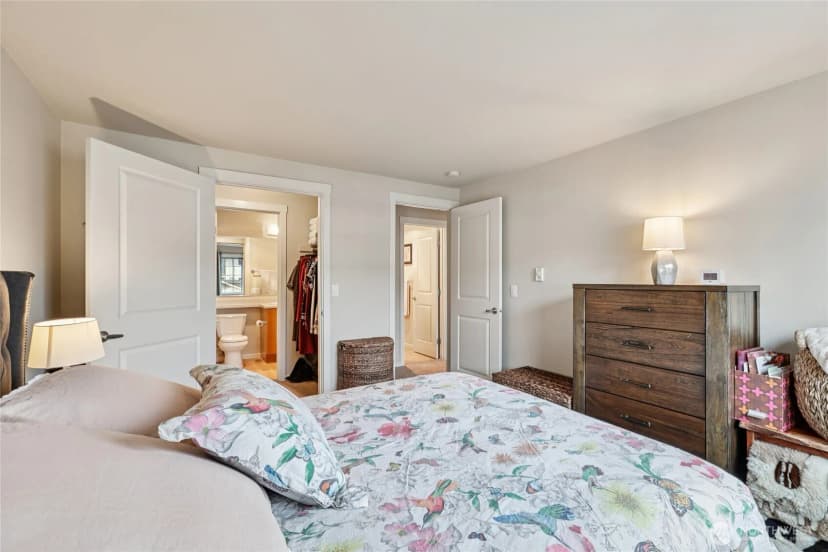 Property photo for 12404 E Gibson Road #n203, Everett photo 13