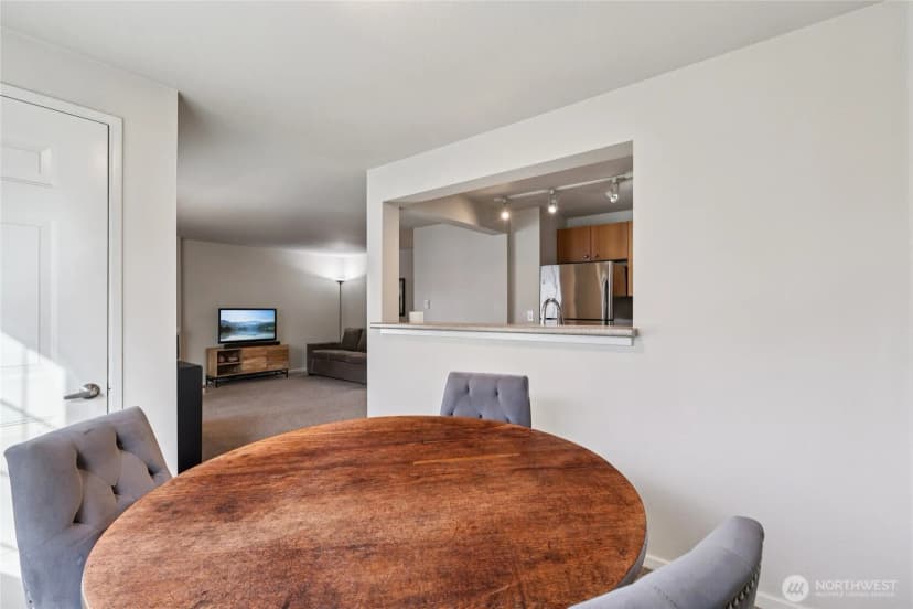 Property photo for 12404 E Gibson Road #n203, Everett photo 6