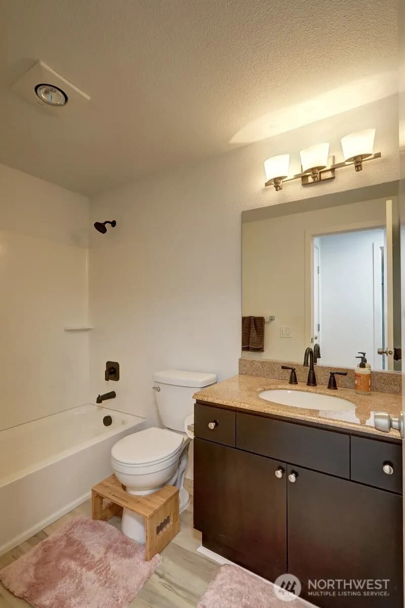 Property photo for 9806 28th Avenue Sw #a201, Seattle photo 12