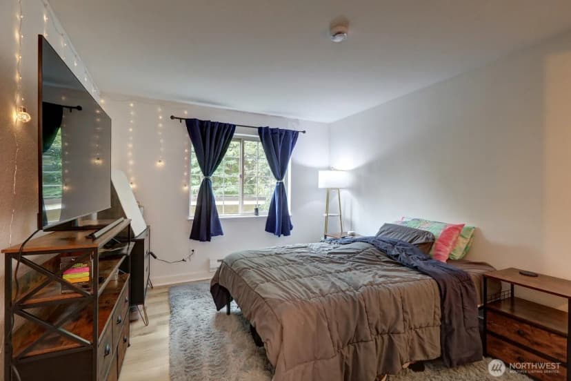 Property photo for 9806 28th Avenue Sw #a201, Seattle photo 3