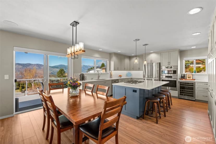 Property photo for 204 Stehekin Way, Chelan photo 4