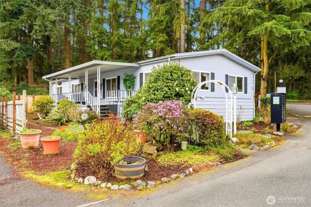 Property photo for 12727 112th Avenue E #13, Puyallup photo 3