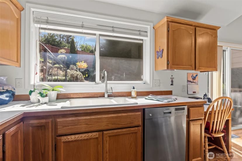 Property photo for 2414 Kennewick Place Ne, Renton photo 8
