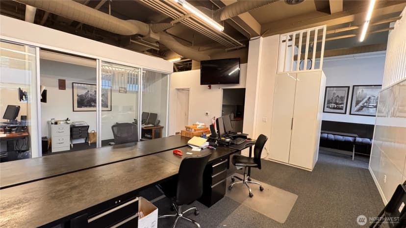 Property photo for 2901 Ne Blakeley Street #3a, Seattle photo 4