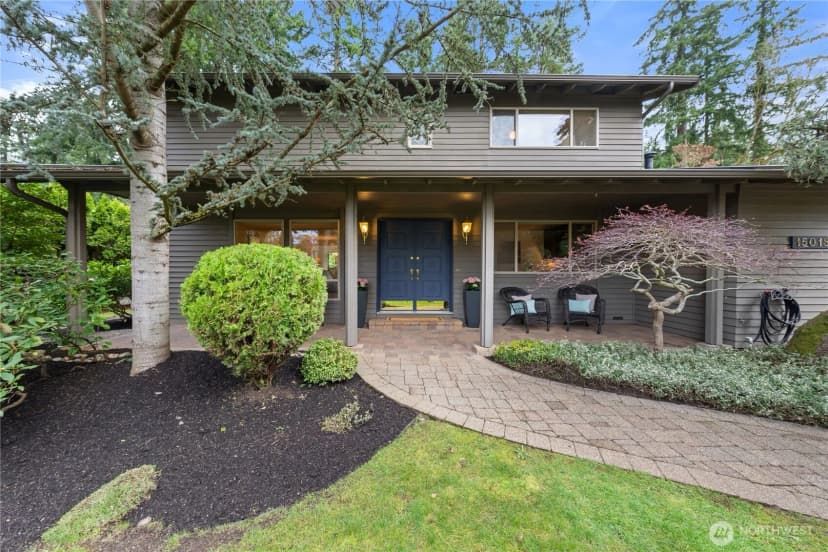 Property photo for 15018 Ne 10th Place, Bellevue