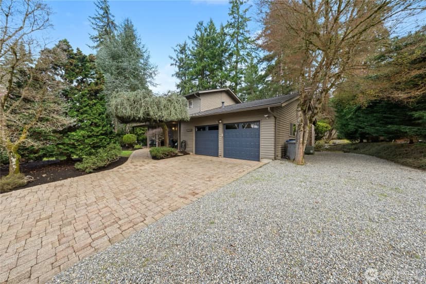 Property photo for 15018 Ne 10th Place, Bellevue photo 26