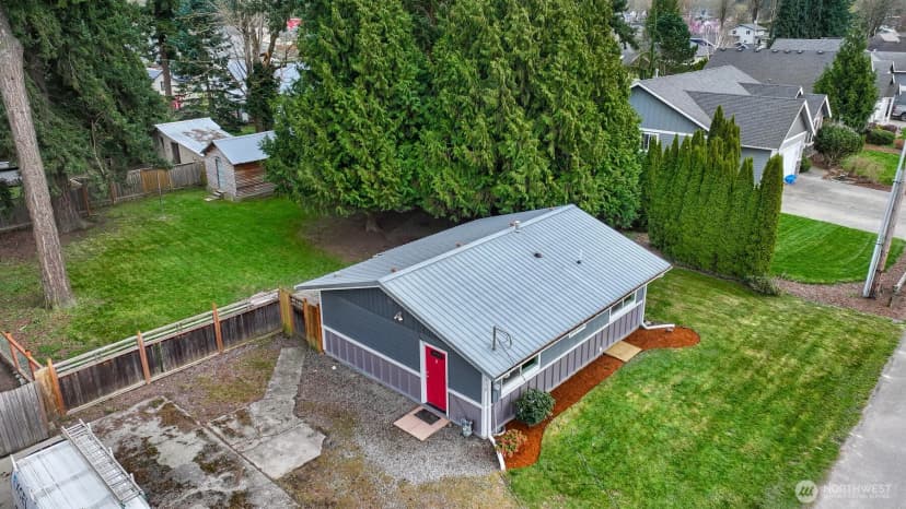 Property photo for 310 W 3rd Street, Nooksack photo 2