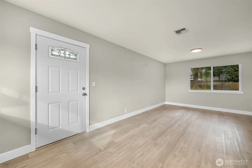 Property photo for 310 W 3rd Street, Nooksack photo 7