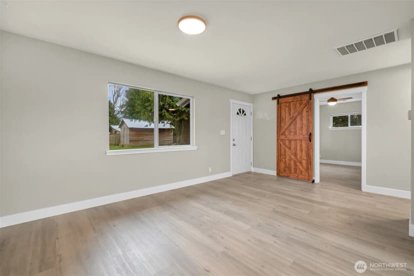 Property photo for 310 W 3rd Street, Nooksack photo 8
