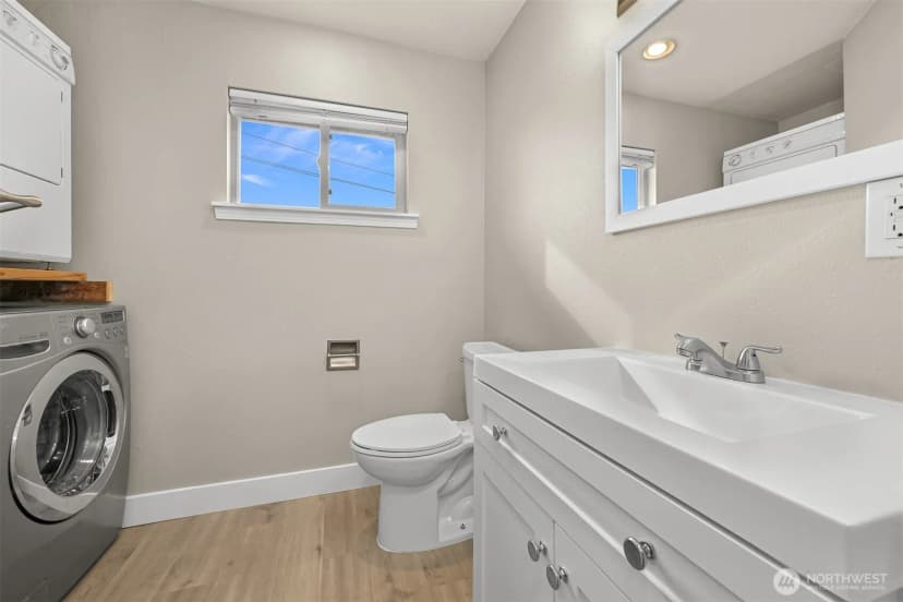Property photo for 310 W 3rd Street, Nooksack photo 19