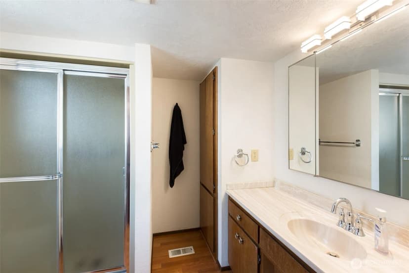 Property photo for 102 Hilltop Drive #b, Sequim photo 14