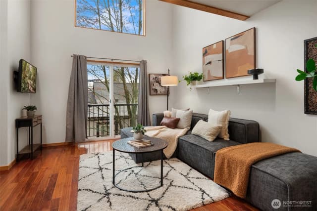 Property photo for 9057 17th Avenue Sw, Seattle photo 5