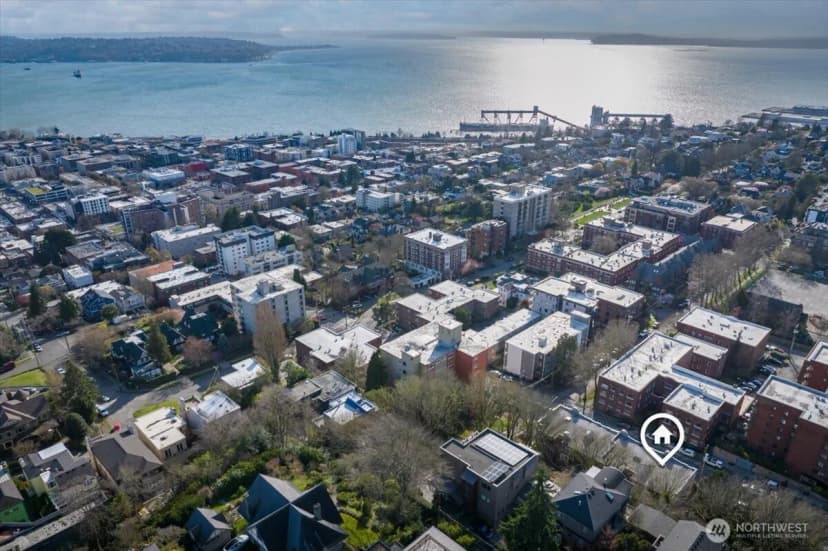 Property photo for 1310 Queen Anne Avenue N #15, Seattle photo 21
