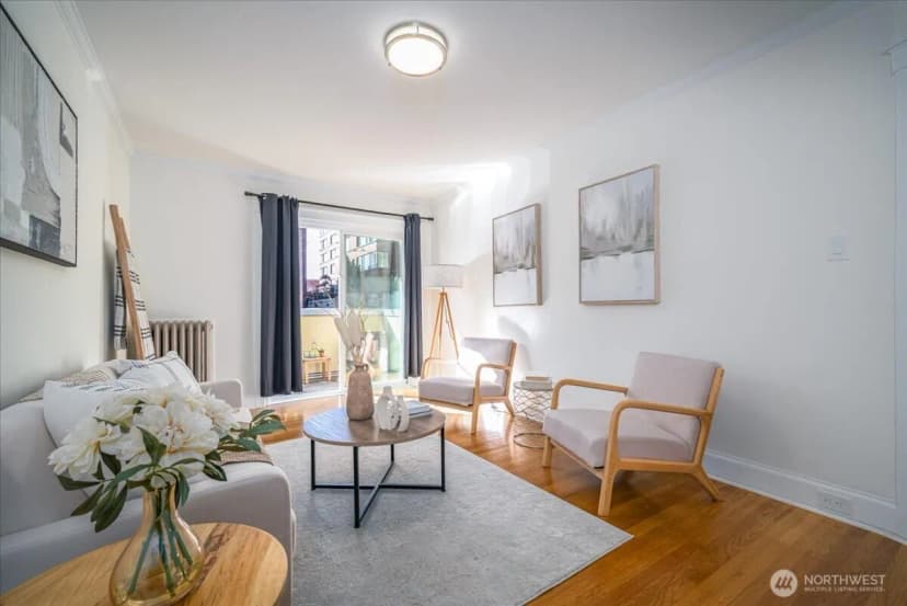 Property photo for 1310 Queen Anne Avenue N #15, Seattle photo 4