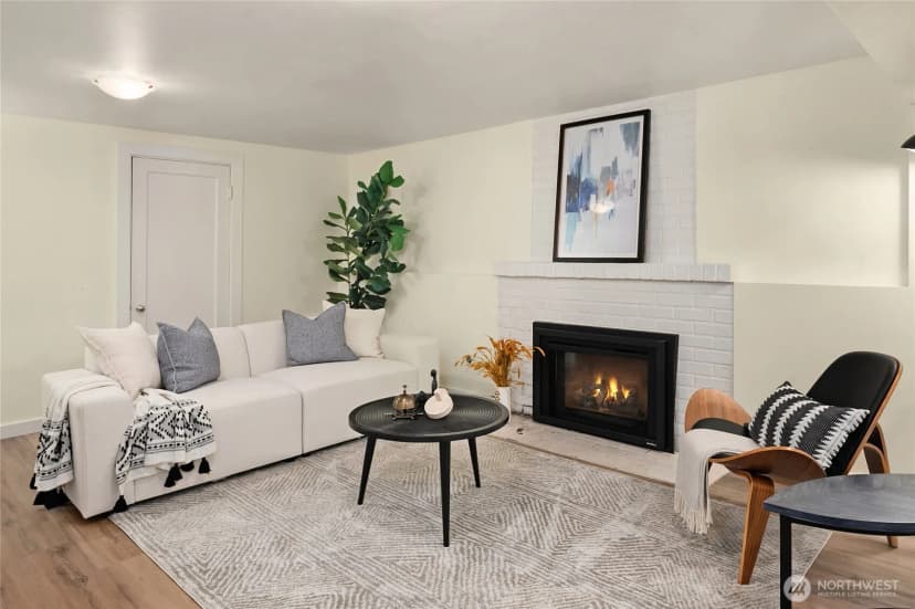 Property photo for 8041 12th Avenue Ne, Seattle photo 28