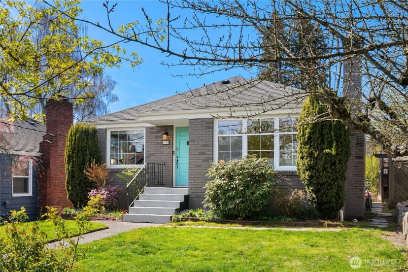 Property photo for 8041 12th Avenue Ne, Seattle photo 33