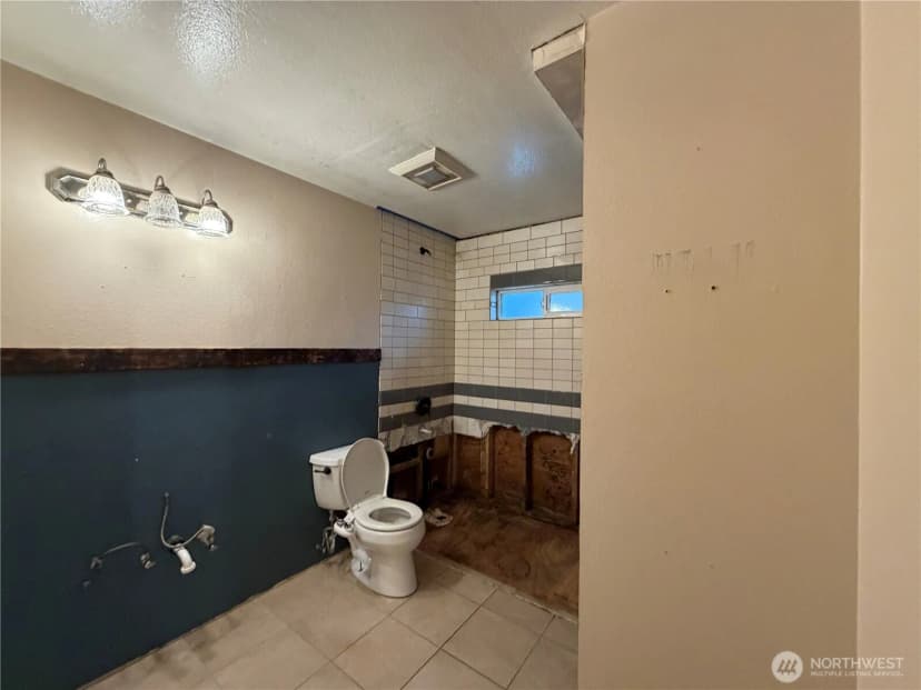 Property photo for 46308 Baker Loop Road, Concrete photo 16