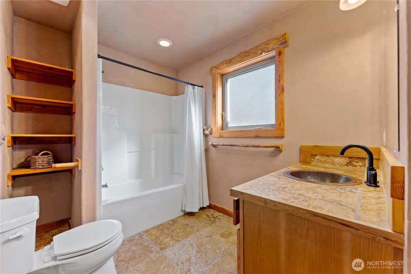 Property photo for 23 Whitebark Lane, Winthrop photo 25
