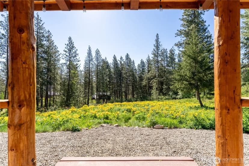Property photo for 23 Whitebark Lane, Winthrop photo 37