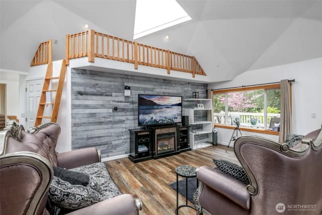 Property photo for 9203 Kootenai Drive, Anderson Island photo 5