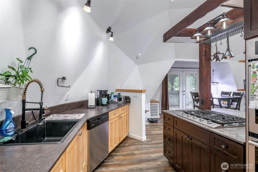 Property photo for 9203 Kootenai Drive, Anderson Island photo 12