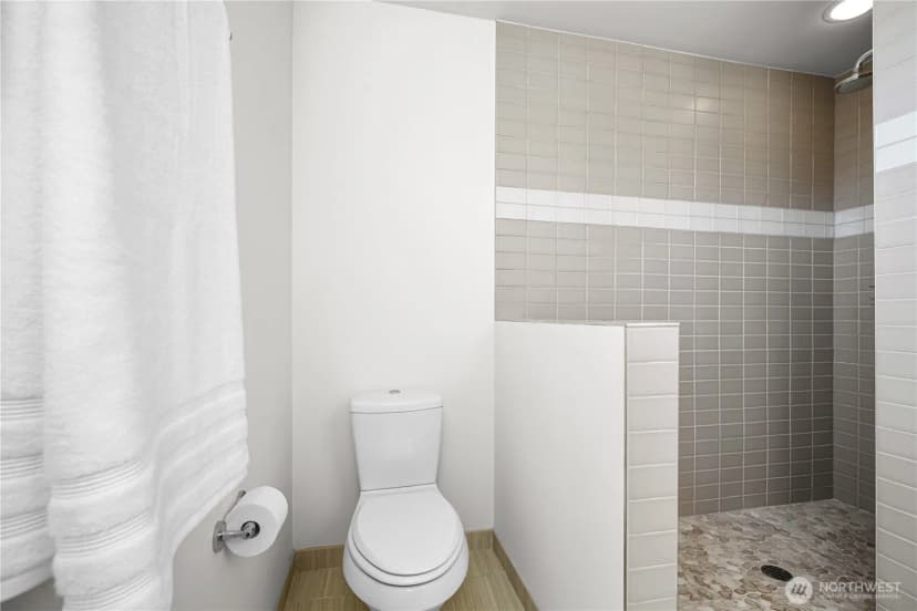 Property photo for 321 W Olympic Place #a, Seattle photo 13
