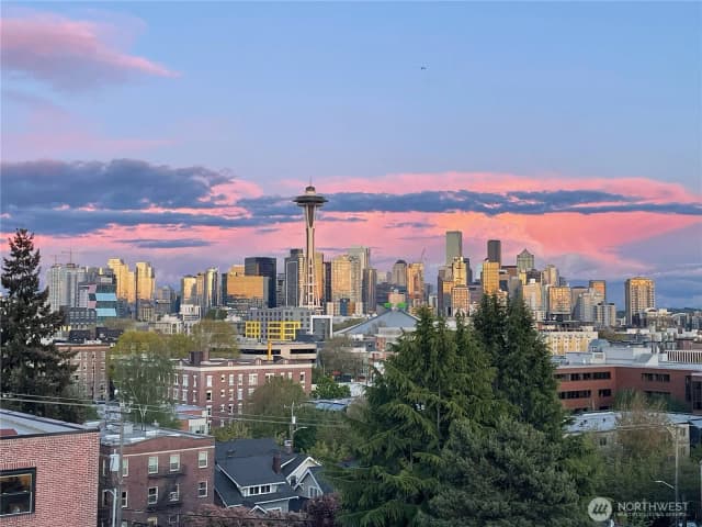 Property photo for 321 W Olympic Place #a, Seattle photo 2