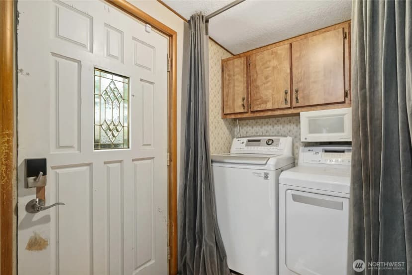 Property photo for 46009 Se 130th Place, North Bend photo 12