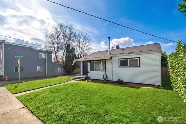 Property photo for 720 9th Street Sw, Puyallup photo 4