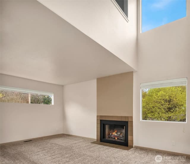 Property photo for 2601 E Aloha Street, Seattle photo 2
