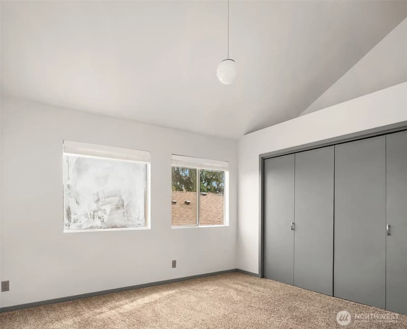 Property photo for 2601 E Aloha Street, Seattle photo 12