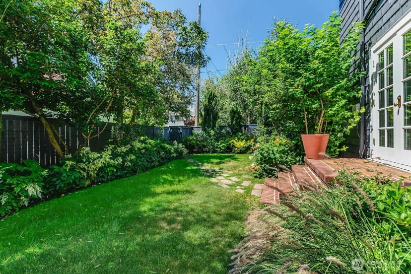 Property photo for 624 35th Avenue, Seattle photo 13