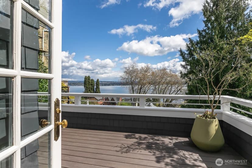 Property photo for 624 35th Avenue, Seattle photo 7