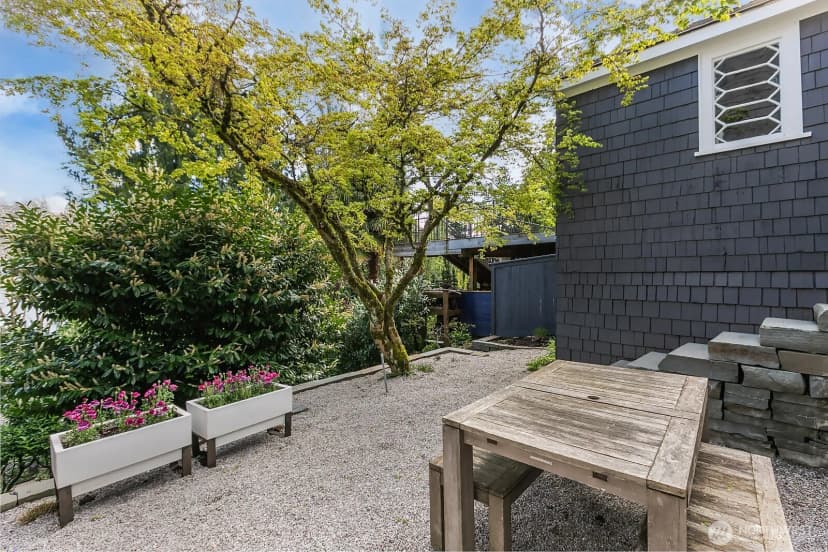 Property photo for 624 35th Avenue, Seattle photo 36