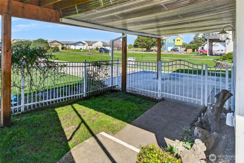 Property photo for 19408 K Place, Long Beach photo 7