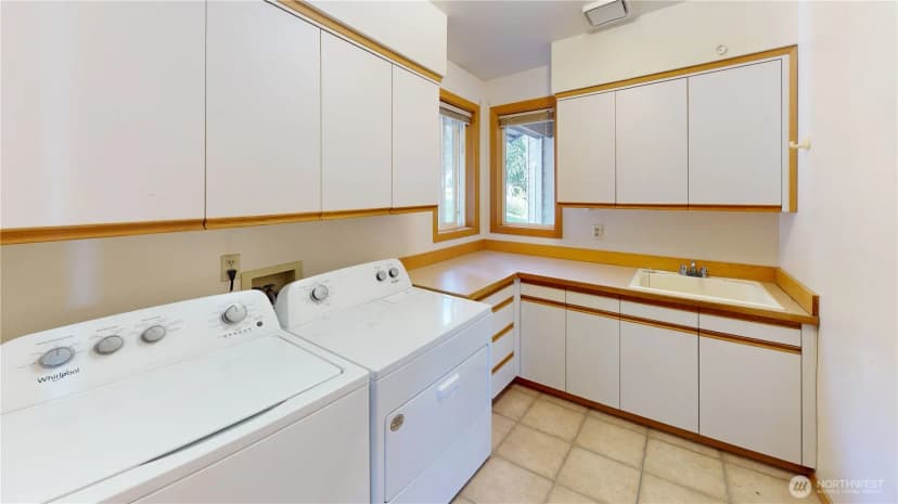 Property photo for 17290 Soundview Road, Mount Vernon photo 30