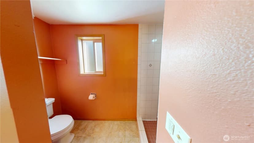 Property photo for 17290 Soundview Road, Mount Vernon photo 23
